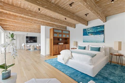 Matthew Perry Sells Malibu Beach House For 131 Million See Inside