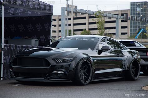 Widebody Ford Mustang S550 In Black