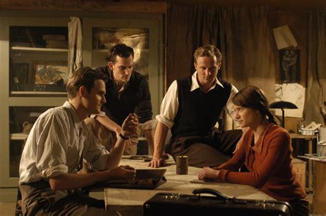 Sophie and hans scholl are members of the weiße rose (white a dramatization of the final days of sophie scholl, one of the most famous members of the german. Andiamo al cinema: La Rosa Bianca - Sophie Scholl di Marc ...