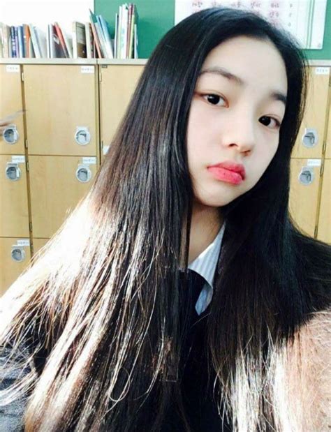 Please check back once the song has been released. 에스파 카리나 과거 사진들 모음