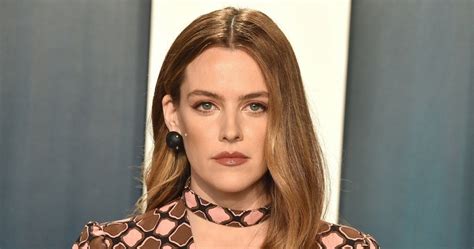 Elvis Presleys Granddaughter Riley Keough Reveals She Finished Training To Become A Death Doula