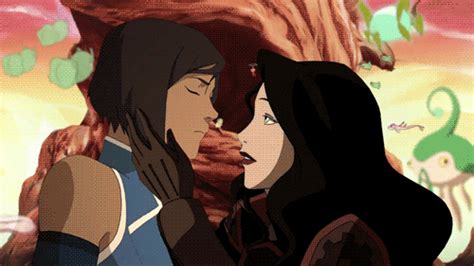 Hug In Front Of The Tree Avatar The Last Airbender The Legend Of Korra Know Your Meme