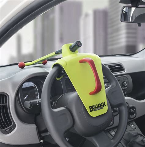 The master lock is made from hardened steel for maximum resistance to cutting. Car anti-theft device Bullock® Defender