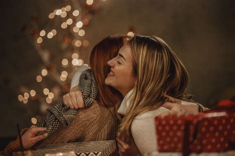Check spelling or type a new query. Cosa regalare a Natale senza fare brutte figure: le regole ...