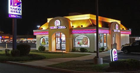Taco bell on 14551 e colfax ave, 80011 hours: Late fast food relieves munchies along with sales slump