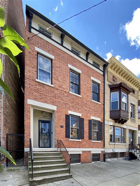 House Of The Week Row House In Albany