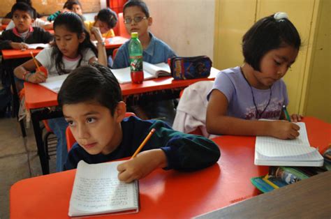 Niños Mexicanos Aprobarán Primero Y Segundo De Primaria Sólo Asistiendo