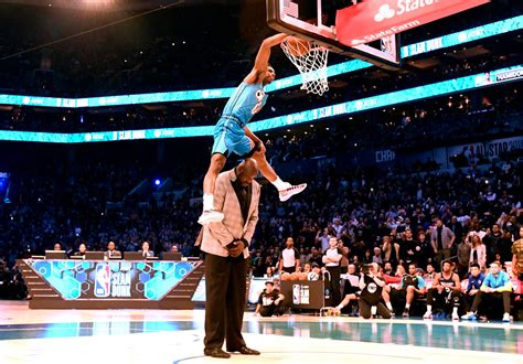 The Best Moments From The Nba Dunk And Three Point Contest 939 Wkys