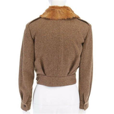Our new columnist tom stubbs gets in on the action. runway ALEXANDER MCQUEEN AW06 fur collar brown tweed ...