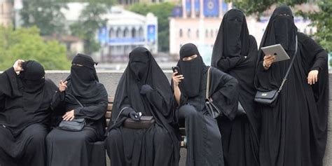 Interdiction Du Niqab La France Condamnée Par Un Groupe Dexperts De Lonu