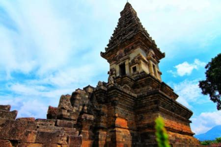 We did not find results for: 15 Peninggalan Kerajaan Singasari dan Penjelasannya (# ...