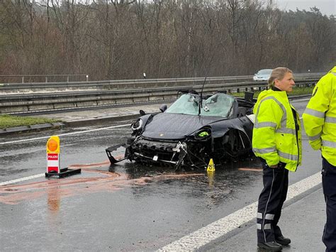 Onderzoek Dodelijk Ongeval Met Porsches Duitsland Klaar Snelheid Ook