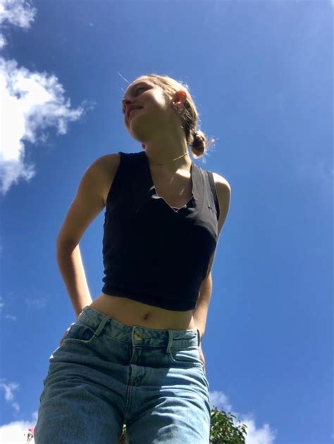 Pov Women Girl October Vibes Woman Crop Tops Summer Photography Quick