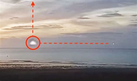 Ufo Sighting Hunter Claims Glowing Light Filmed Over Cornwall Is