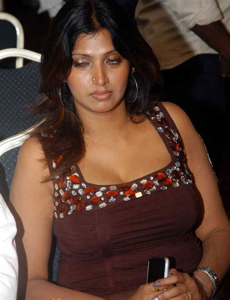 Actress Bhuvaneswari Hot Stills ~ Cinindya