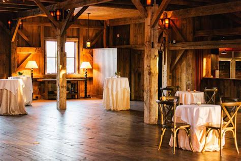 Whether you are looking to rent a barn for a company banquet, rehearsal dinner or as a wedding venue, we saved the barn, restored it and kept its rustic charm to make your if you're looking for a barn to rent in the dallas/fort worth area, rds real estate has the ideal venue for your next event! Lake Oconee Wedding Rentals | Sandy Creek | Goodwin Events