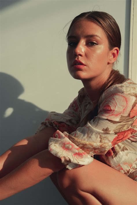 Adele Exarchopoulos The Italian Reve Photoshoot Ad Le Exarchopoulos Photo
