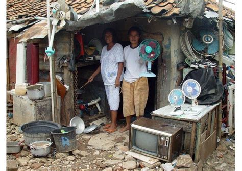 Bali Slums Real Life In Singaraja Slums Bali Indonesia January 2012