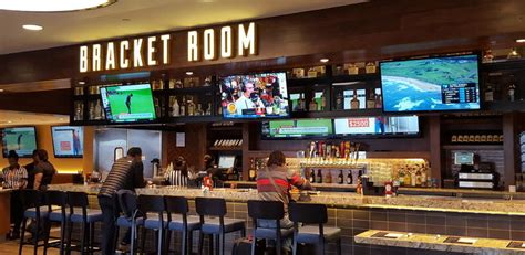 Priority Pass Dca Lounges Guide Bracket Room American Tap Room 2020