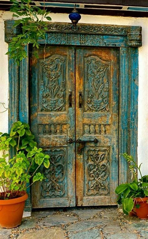 15 Most Beautiful Antique Farmhouse And Vintage Front Doors Ideas For