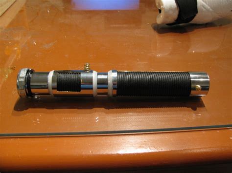 I know there are a ton of lightsaber tutorials on the net, but i wanted to show people that you can make a really cool hilt for about $10 and a few hour of your time. 3 Ideas for Creating a Homemade Lightsaber | ForeverGeek