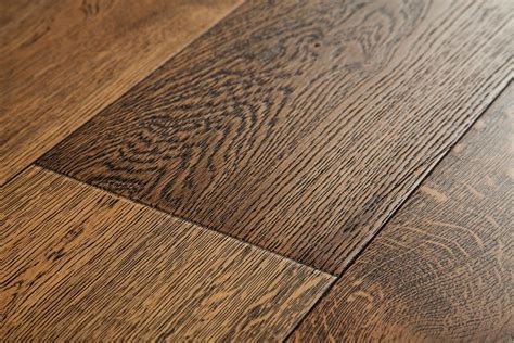 Get Authentically Handcrafted Heritage Oak Planks For The Best Price