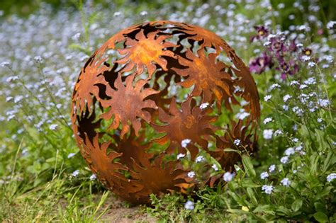 Wunderschöne dekokugeln für ihren garten zu günstigen preisen online bei gärtner pötschke top qualität kauf auf dekokugeln garten bei lionshome. Dekokugel, Rost Ø 40cm, Sonne