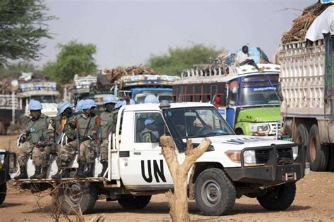 Soudan un Casque bleu grièvement blessé dans une attaque au Darfour La Presse