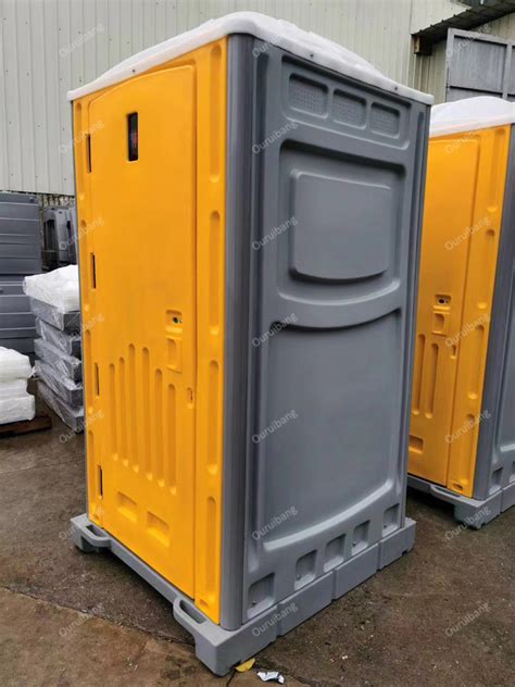 Mobile Outdoor Portable Restroom Toilet For Festival Activities Hdpe
