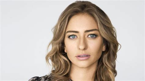 Bumble for android, free and safe download. Bumble C.E.O. Tries to Change Dating After Dramatic Tinder ...