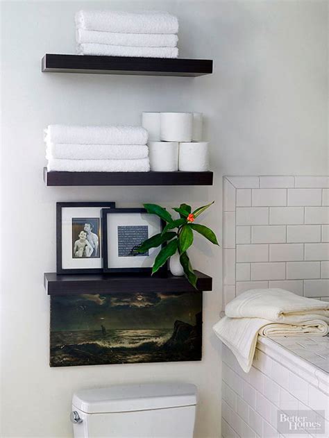 Wanna try this idea for your black and white bathroom? Bathroom Storage: Over the toilet bathroom storage ideas