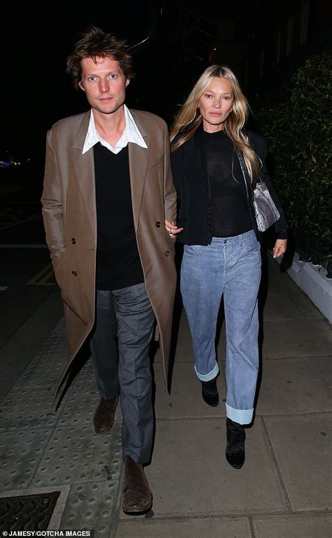 Kate Moss 49 Beams As She Walks Arms In Arm With Count Nikolai Von Bismarck Trends Now