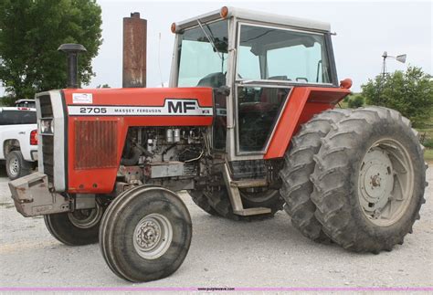 1981 Massey Ferguson 2705 Tractor In Beattie Ks Item B6928 Sold