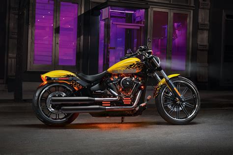 It is also one of the only two american manufacturers who successfully made it through the great depression (the other being indian). 2019 Breakout Motorcycle | Harley-Davidson USA