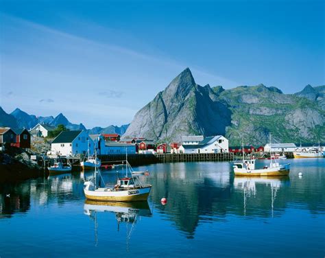 Pictures From Hurtigruten Cruises Fjord Travel Norway Lofoten