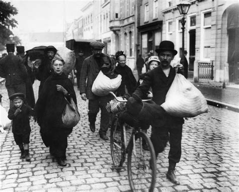 Belgian Refugees In Britain 1914 1918 Flashbak