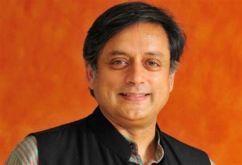 Ten Lesser Known Facts About Shashi Tharoor 10 की उम्र में छपी पहली