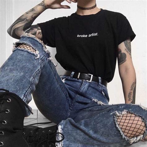 20 Unusual Grunge Outfits Ideas For Women To Try This Season