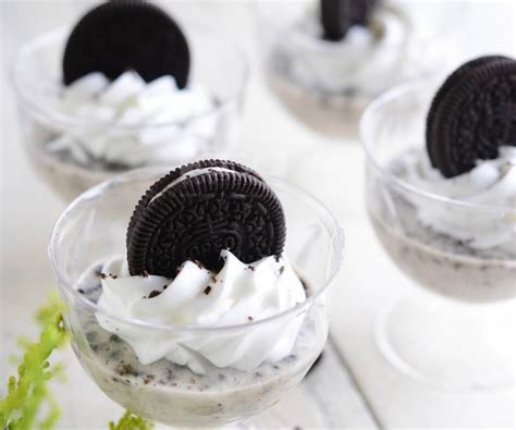 Puding coklat memang tidak ada matinya, apalagi jika memiliki tekstur lembut, halus dan super nyoklat dengan rasa susu yang kuat. Koleksi Aneka Resipi Puding Yang Sedap & Mudah Buat.