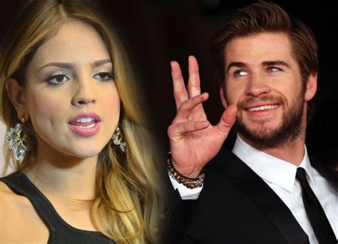 Liam Hemsworth Is Single And Not Dating Eiza Gonzalez Watch Him Rave
