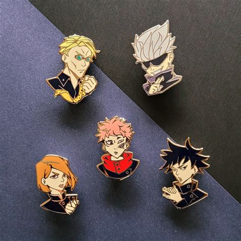 Free Worldwide Shipping Anime Pins