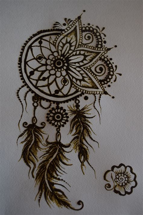 150 awesome dreamcatcher tattoos & meanings. Henna dreamcatcher desing. Mehndi feathers. … | Henna ...