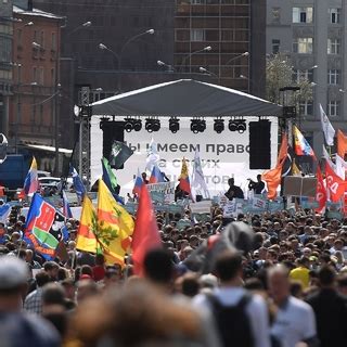 Митинг В Москве / V Moskve Nachalsya Miting V Podderzhku ...