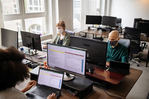 Büro Auf Diesen Sitzplätzen Sind Mitarbeiter Produktiver Business