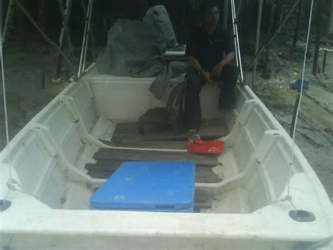 Tempah dan repair bot fiberglass. Jom Mancing Bersama Di Port Klang: Sekadar Informasi, Bot ...