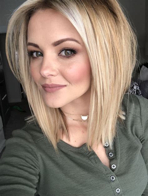 ️cute Medium Length Blonde Hairstyles Free Download