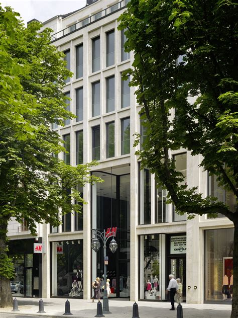 Dresdner bank ag in düsseldorf königsallee 37, 40212 düsseldorf. Kaufhaus Königsallee, Düsseldorf - Kleihues + Kleihues
