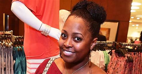 Keshia Knight Pulliam From Cosby Show Flaunts Curves In Orange Swimsuit In Newly Shared Photo