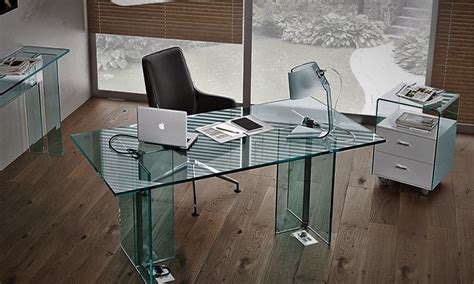 Best glass computer desks/glass computer desks are not only aesthetically appealing but also very functional. Best Glass Computer Desks in 2020 - The Double Check