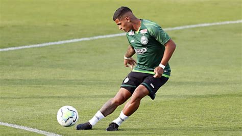 Ivan da silva guimarães junior ab am; Coritiba x Goiás: Coxa terá mudanças na escalação